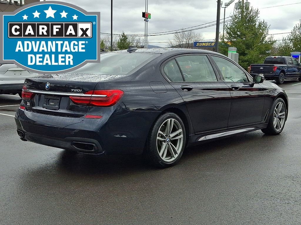 Used 2016 BMW 750i xDrive image 9