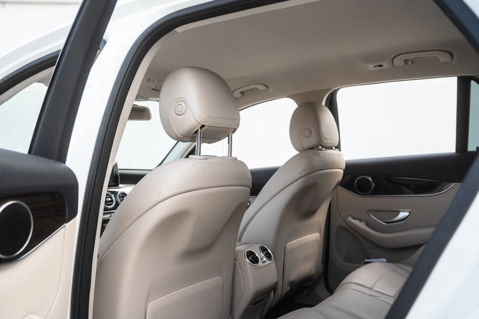 Used 2016 Mercedes-Benz GLC 300 4MATIC image 18