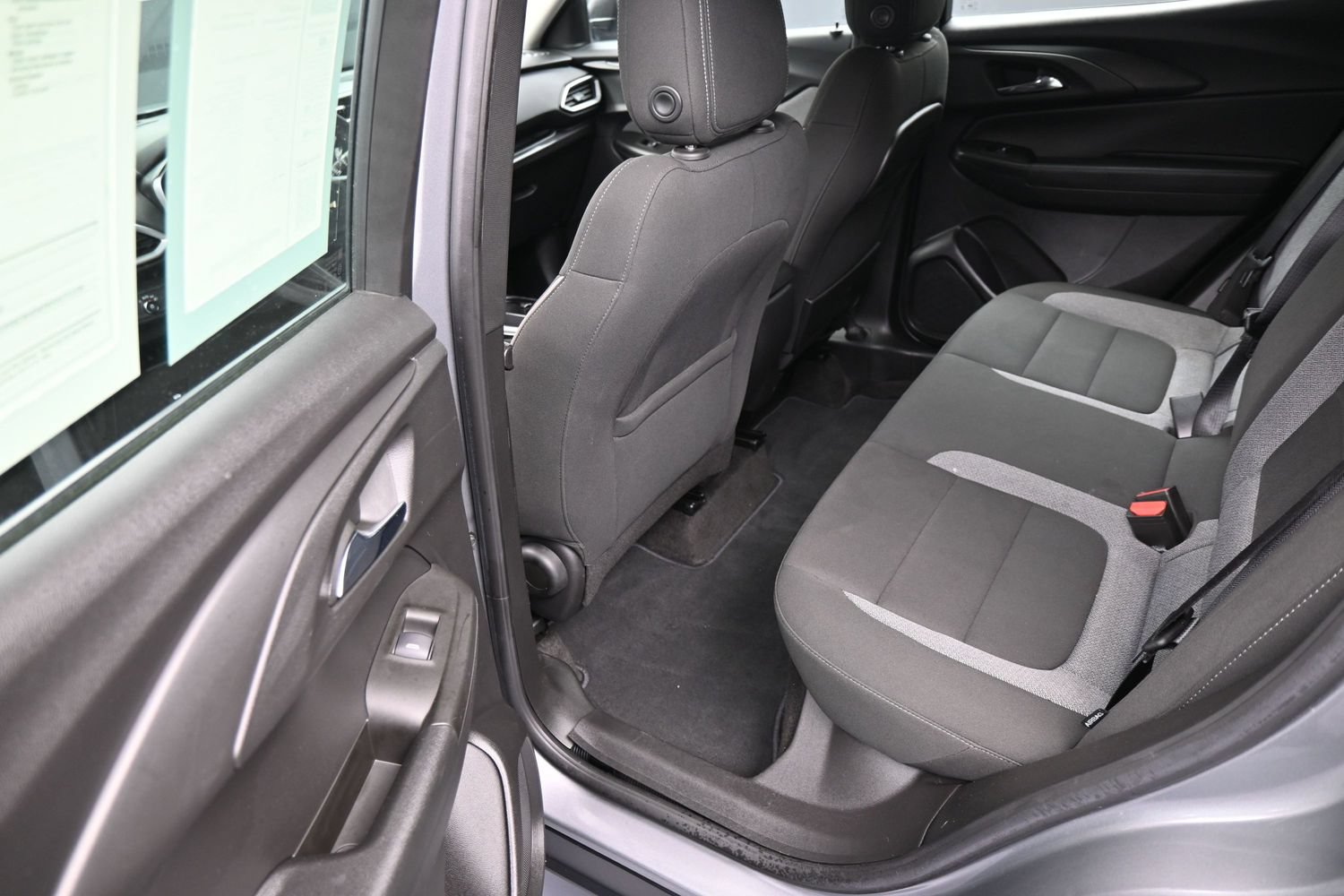 Used 2023 Chevrolet TrailBlazer LS FWD image 17