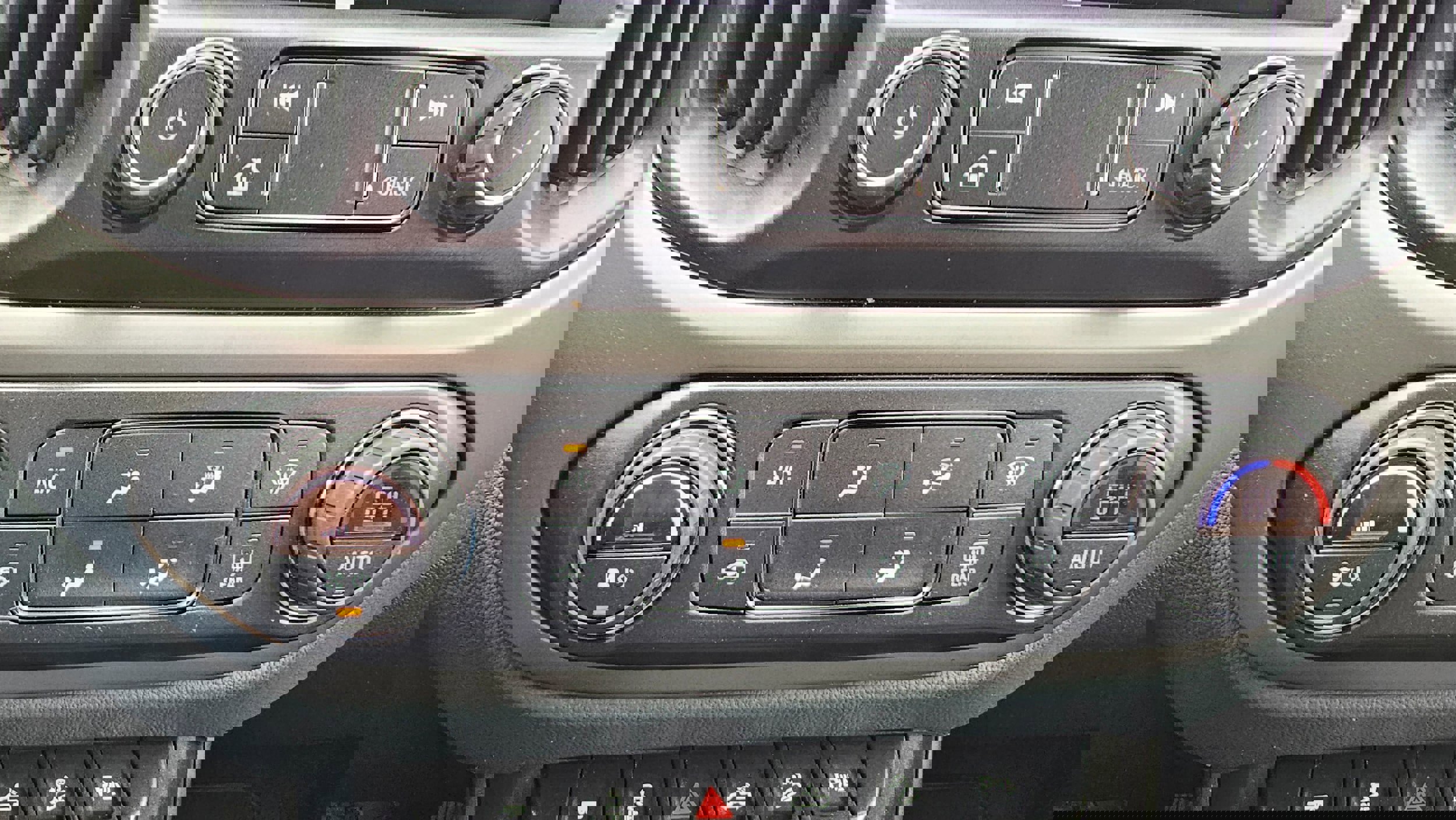 Used 2020 Chevrolet Colorado Z71 image 26