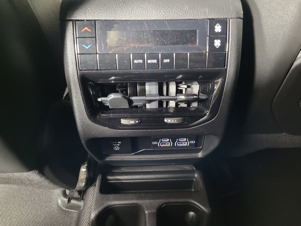 Used 2022 Jeep Grand Cherokee L Laredo AWD/4WD image 18