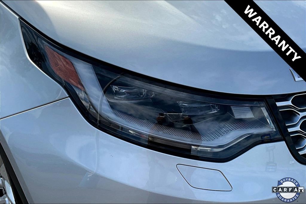 Used 2024 Land Rover Discovery S image 31