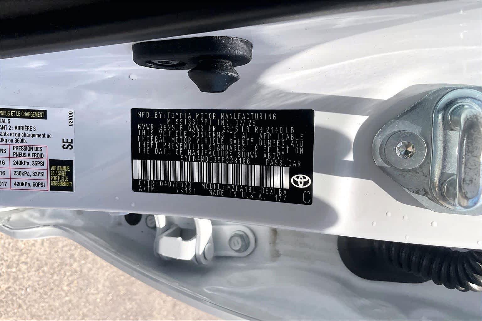 Used 2025 Toyota Corolla LE w/ LE Premium Package FWD image 33