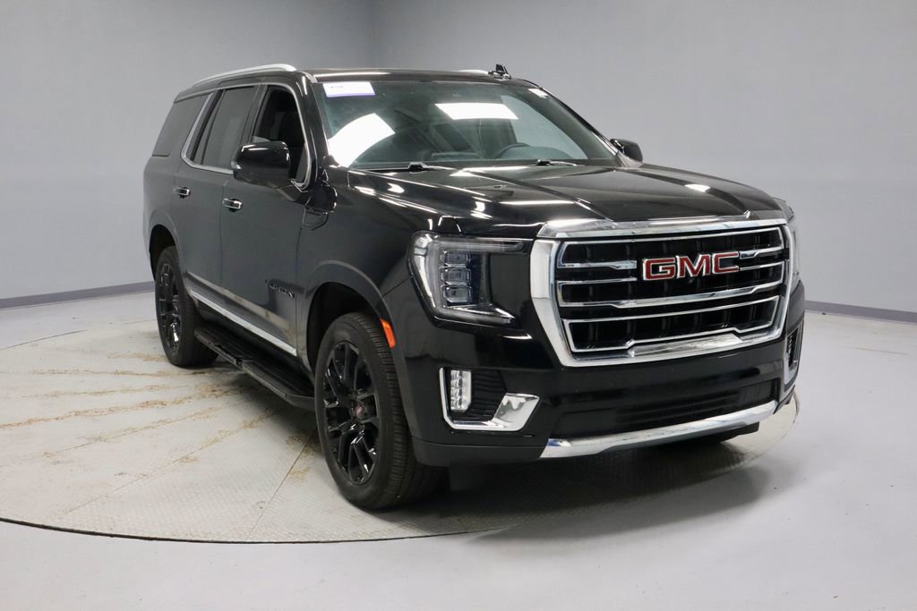 Used 2024 GMC Yukon SLT w/ SLT Luxury Package