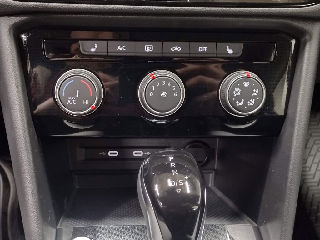 New 2026 Volkswagen Taos S image 25