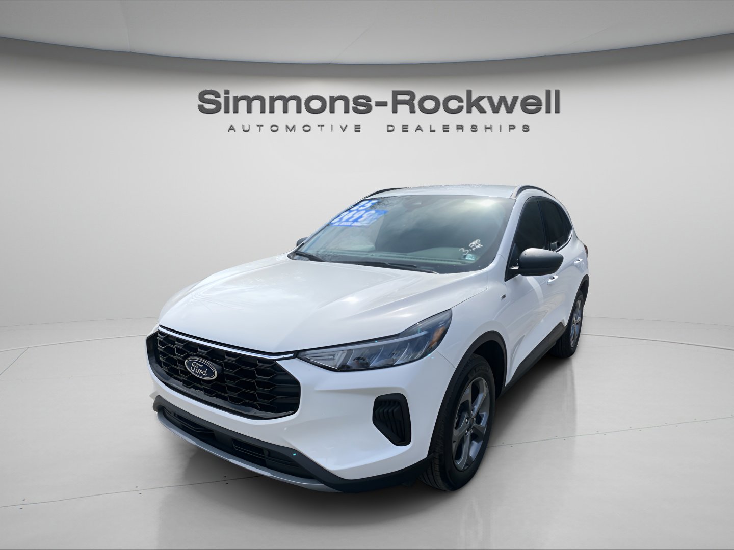 Used 2025 Ford Escape ST-Line w/ Cold Weather Package image 1