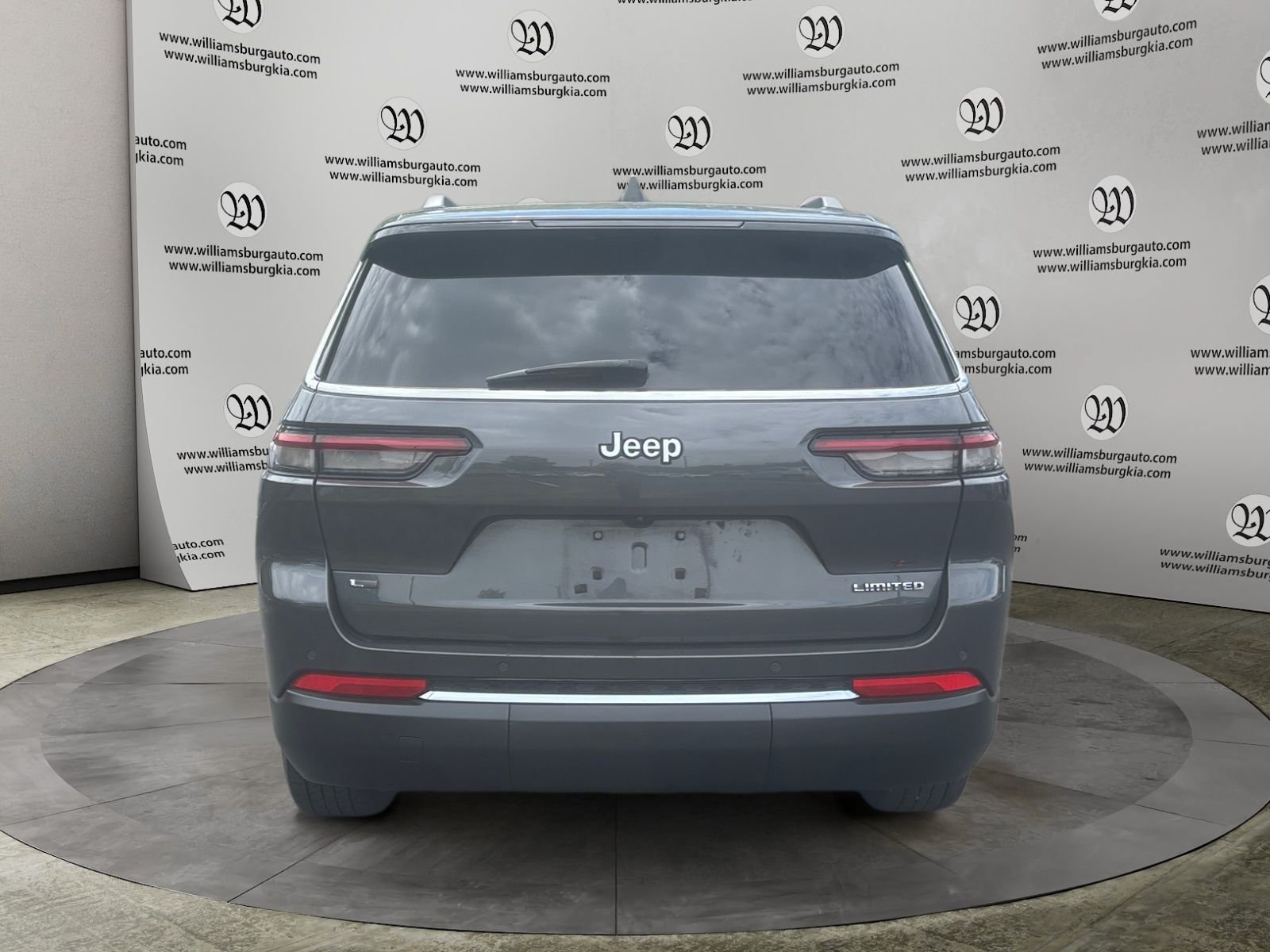 Used 2022 Jeep Grand Cherokee L Limited w/ Trailer Tow Group (B) RWD image 4