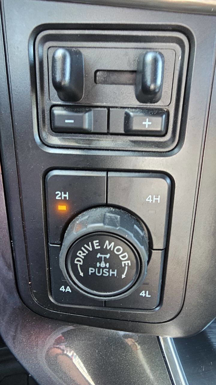 Used 2021 Ford F150 Lariat w/ Equipment Group 502A High image 8