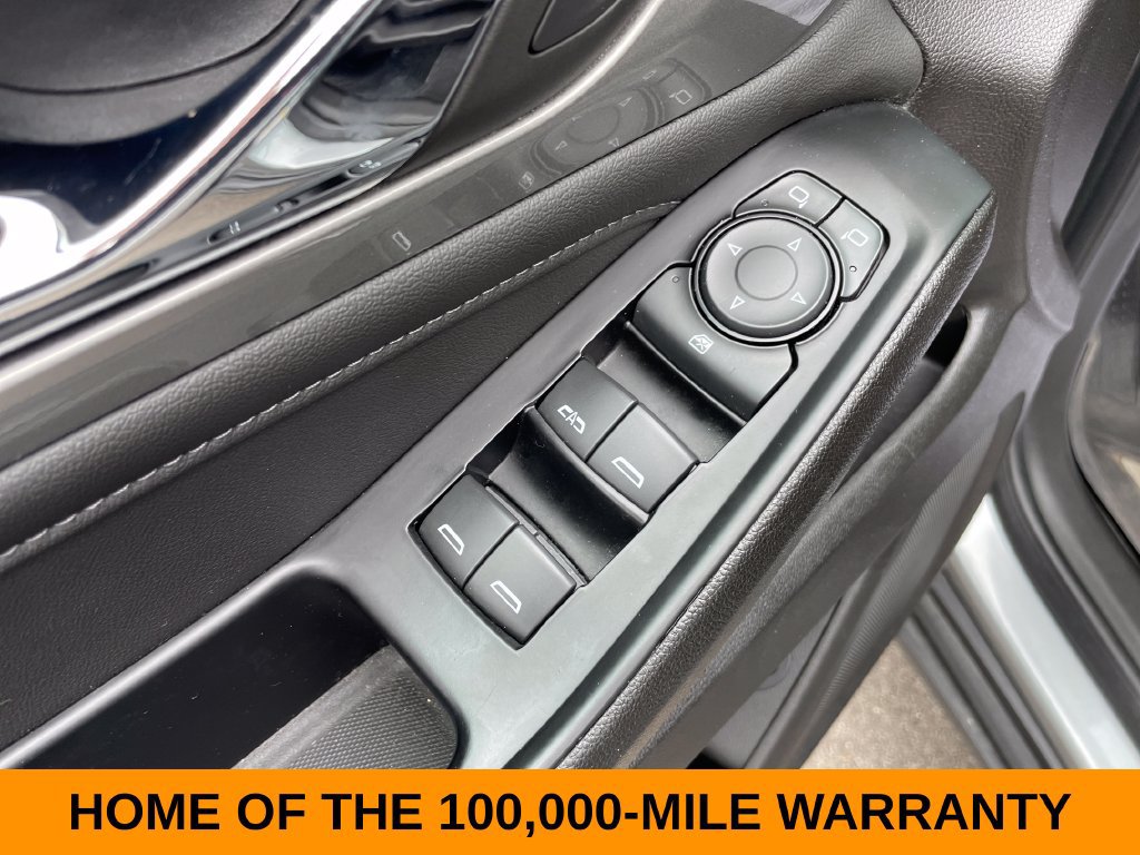 Used 2023 Chevrolet Traverse LT w/ Midnight/Sport Edition AWD/4WD image 15