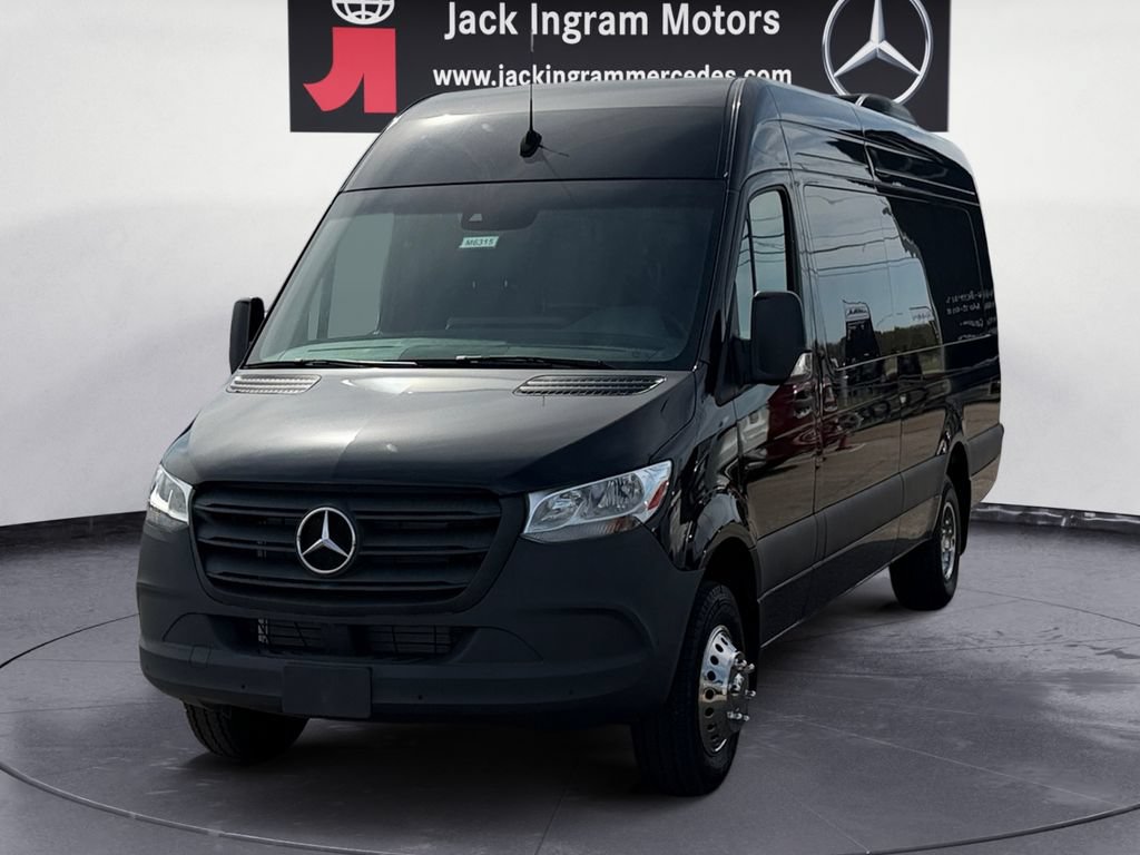 New 2024 Mercedes-Benz Sprinter 3500