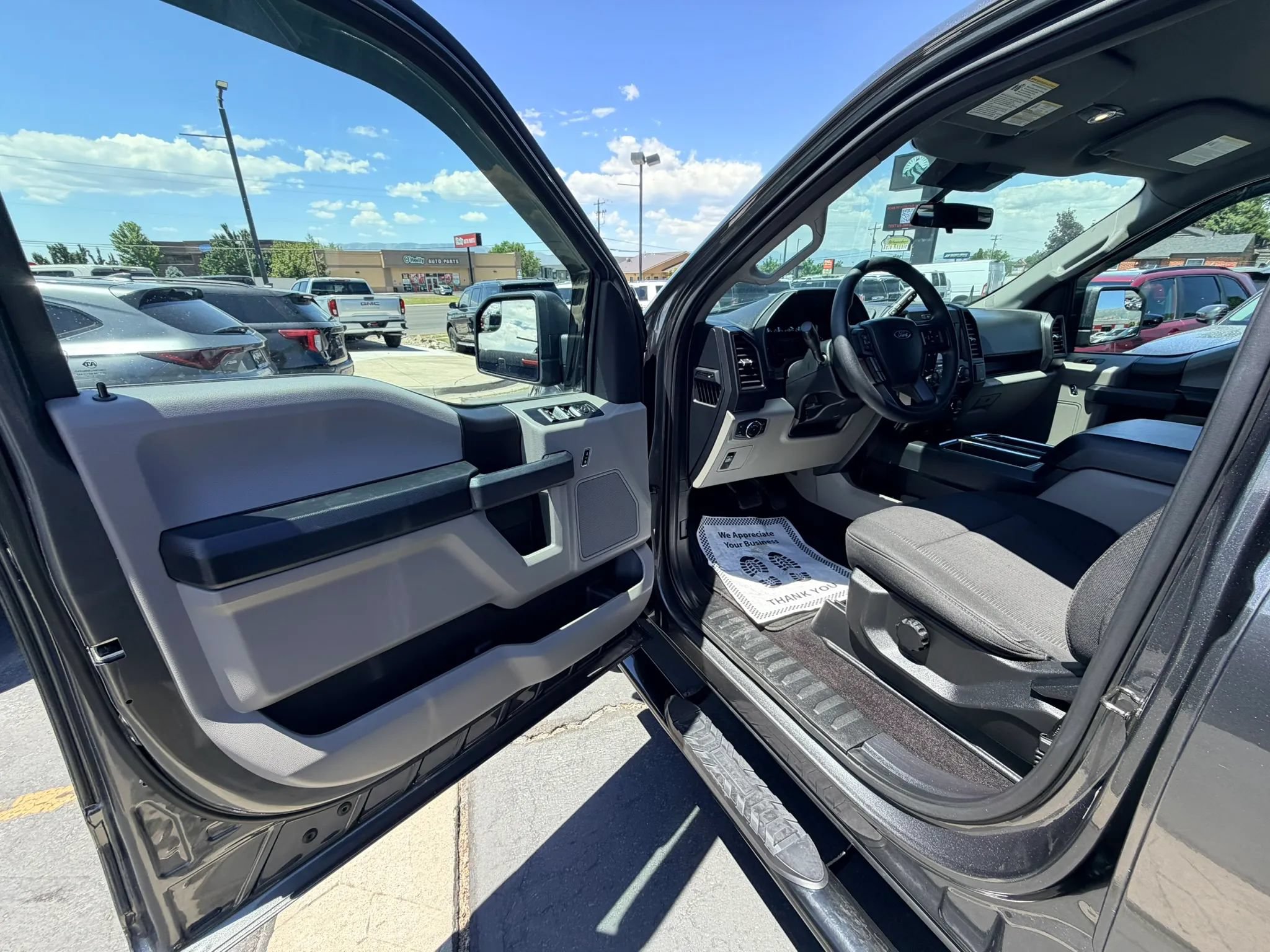 Used 2019 Ford F150 XL w/ Equipment Group 101A Mid AWD/4WD image 10