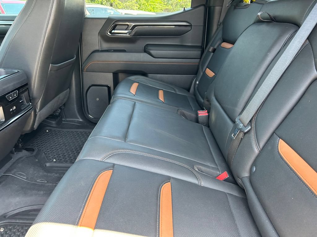 Used 2023 GMC Sierra 1500 AT4 w/ AT4 Premium Package AWD/4WD image 16