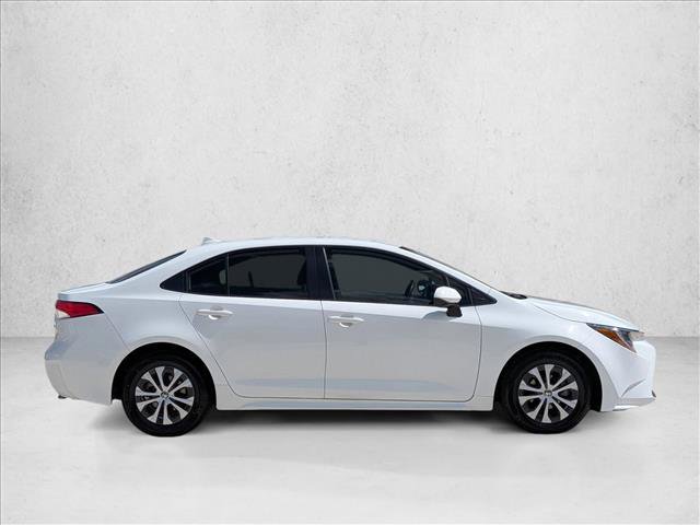 Certified 2022 Toyota Corolla LE FWD image 4