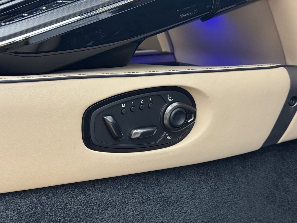 New 2026 Aston Martin V8 Vantage Roadster image 27