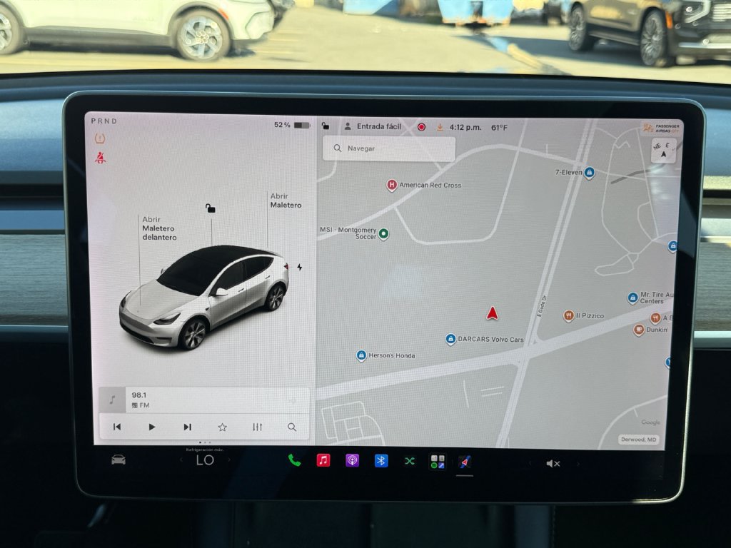 Used 2021 Tesla Model Y Long Range AWD/4WD image 16