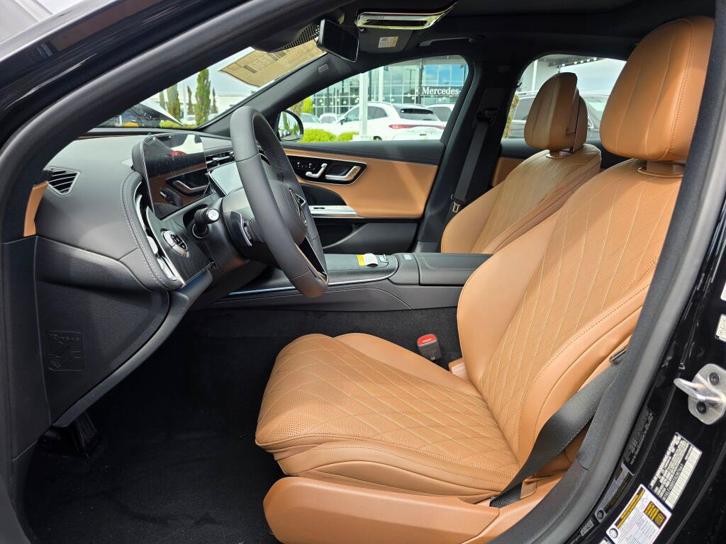 New 2026 Mercedes-Benz E 450 4MATIC Sedan image 13
