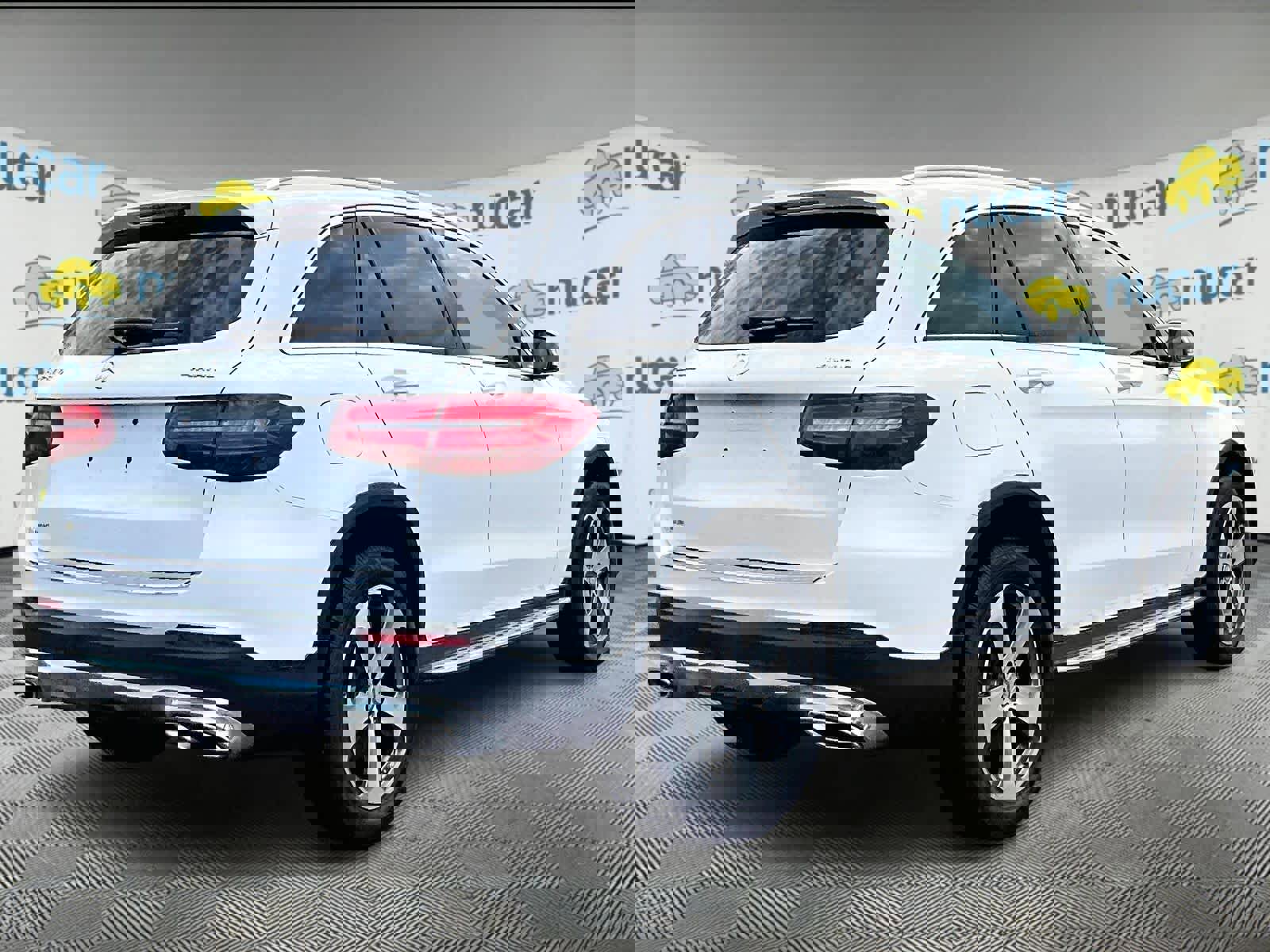 Used 2017 Mercedes-Benz GLC 300 4MATIC image 6