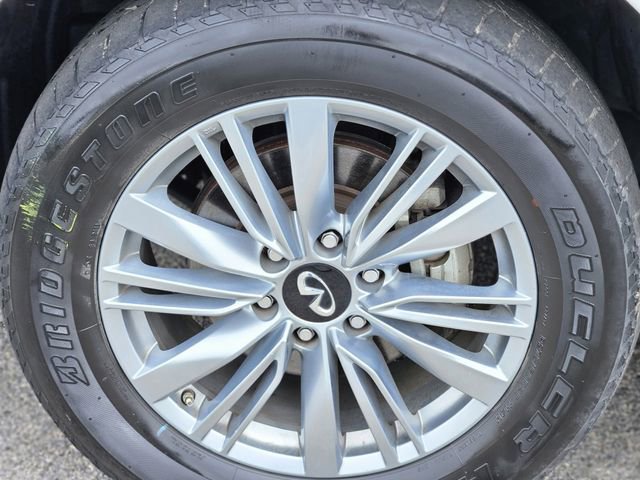 Used 2024 INFINITI QX80 Luxe image 10