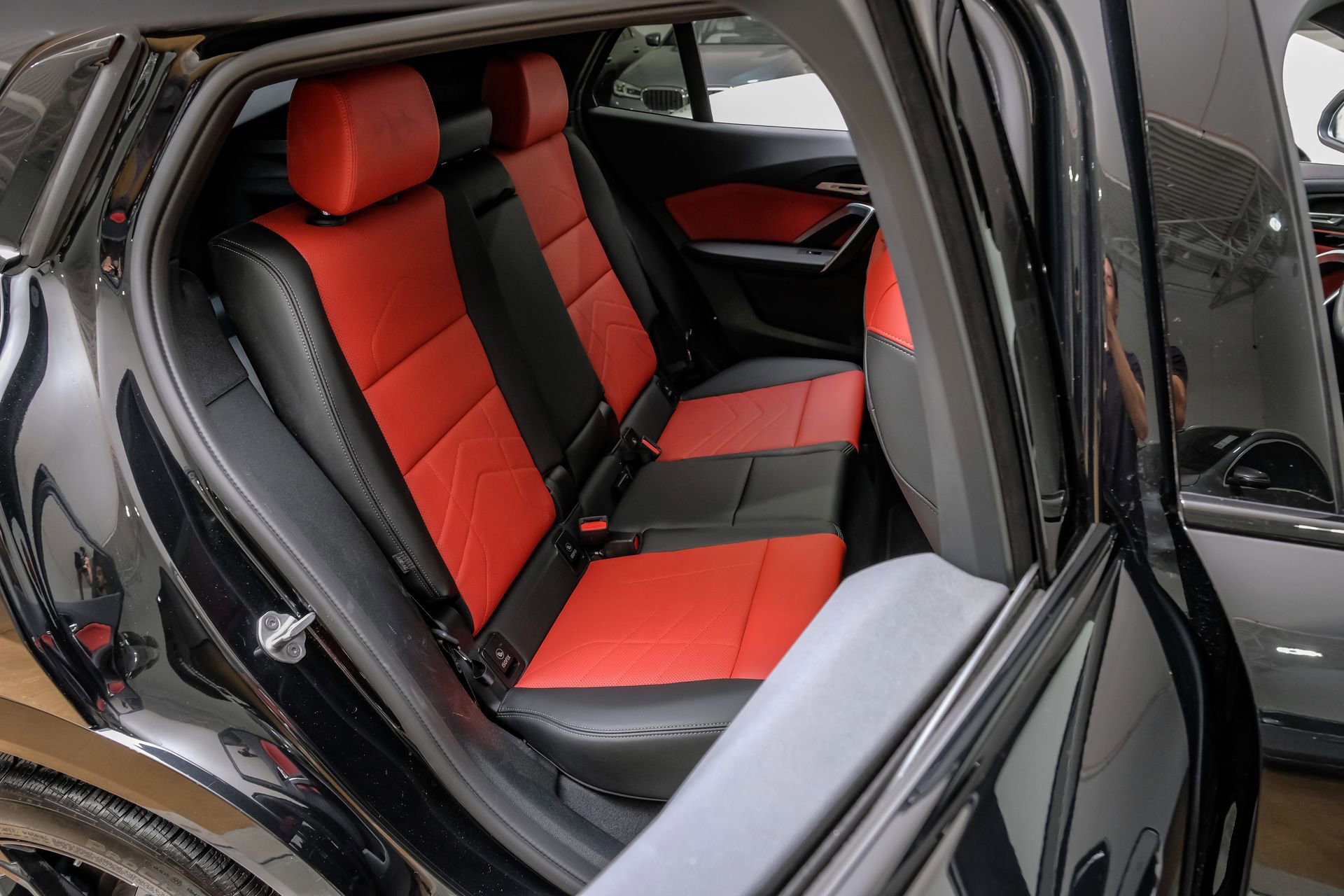 Used 2025 BMW X2 xDrive28i image 37