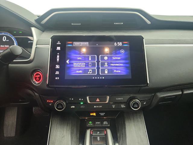 Used 2018 Honda Clarity Plug-In Hybrid image 15
