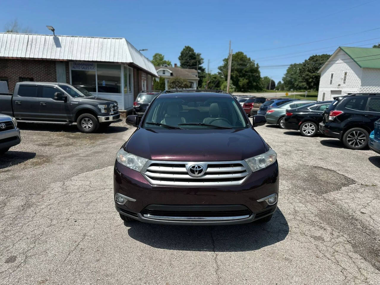 Used 2011 Toyota Highlander Limited w/ Tow Pkg AWD/4WD image 2