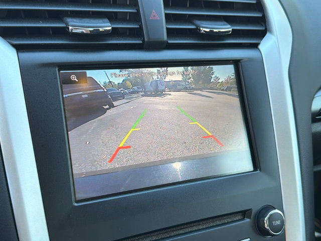 Used 2014 Ford Fusion SE FWD image 26