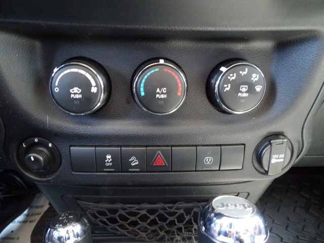 Used 2018 Jeep Wrangler Unlimited Sahara image 21