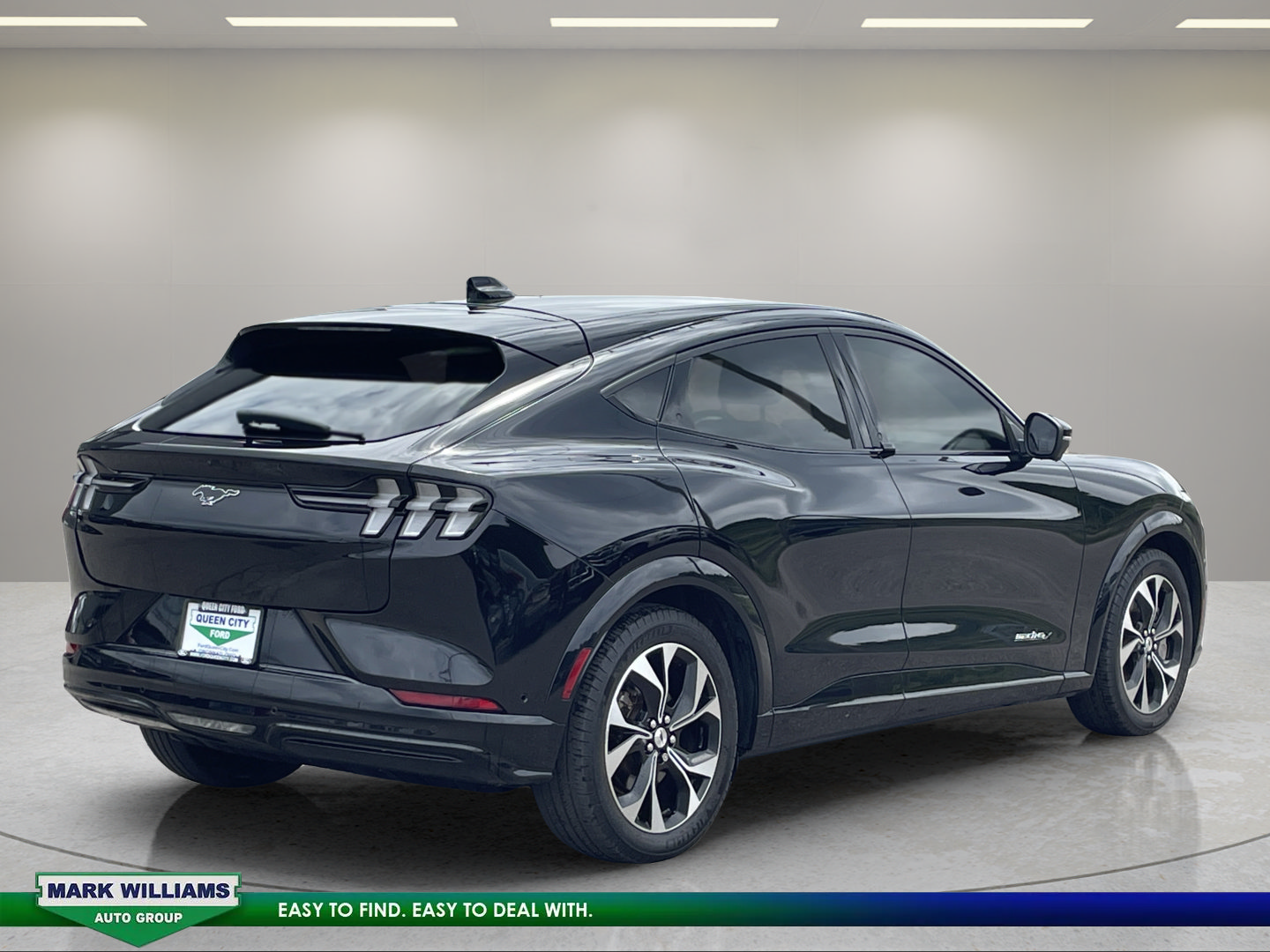 Used 2023 Ford Mustang Mach-E Premium AWD/4WD image 5