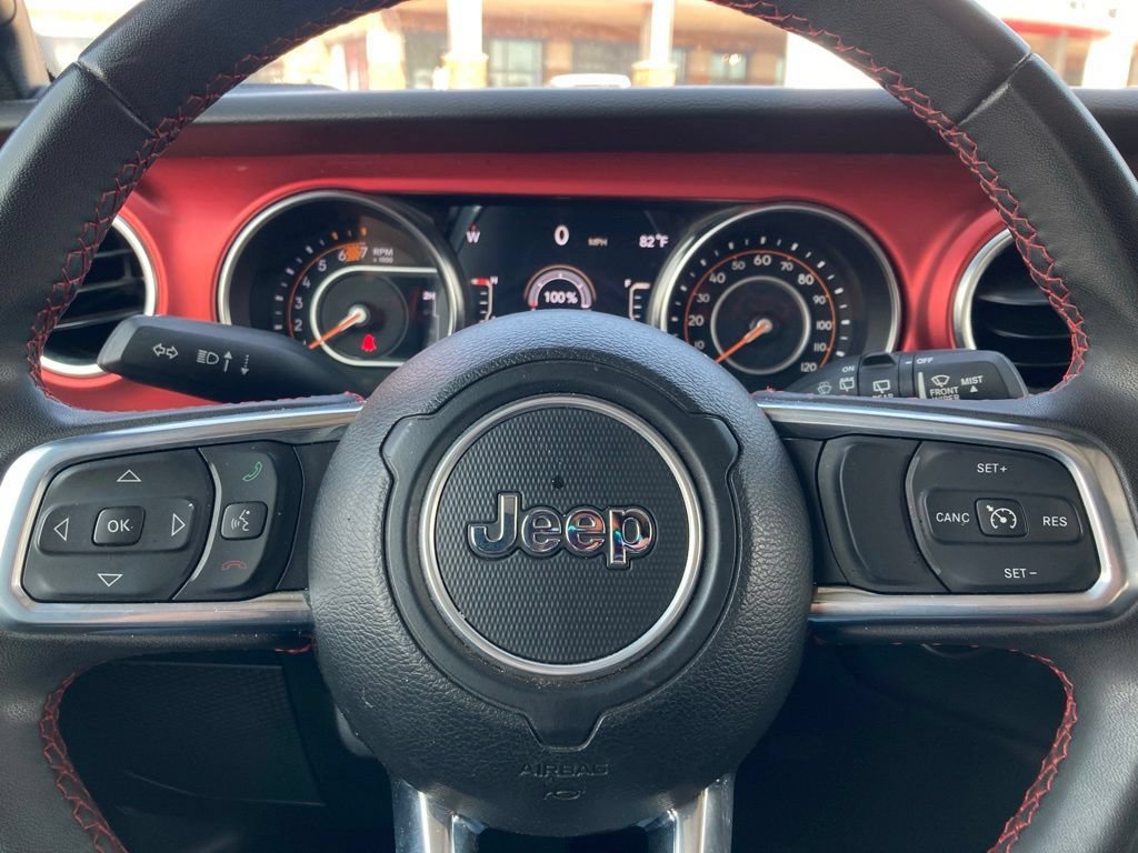 Used 2023 Jeep Wrangler Unlimited Rubicon AWD/4WD image 13
