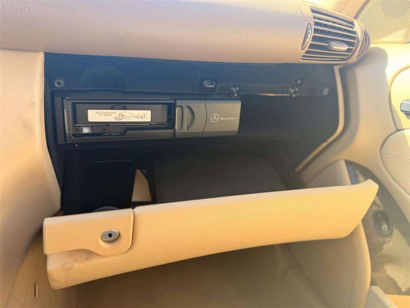 Used 2003 Mercedes-Benz C 240 Sedan w/ C2 Opt Pkg image 32