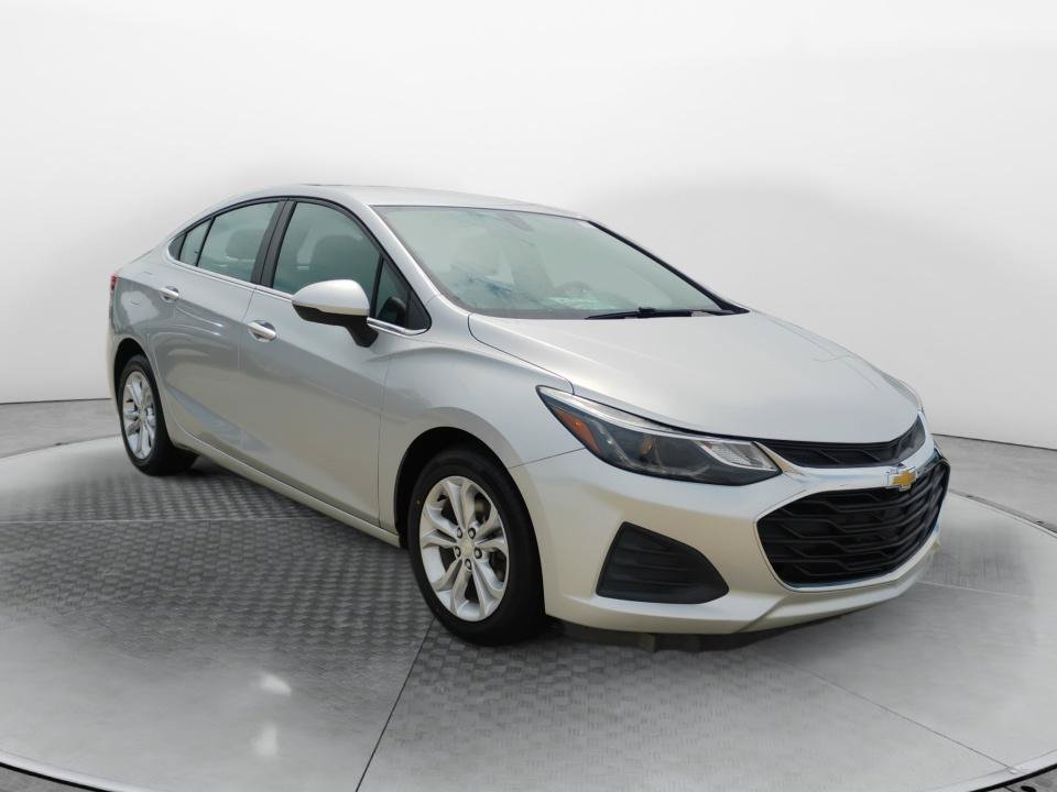 Used 2019 Chevrolet Cruze LT w/ LT Fleet Convenience Package