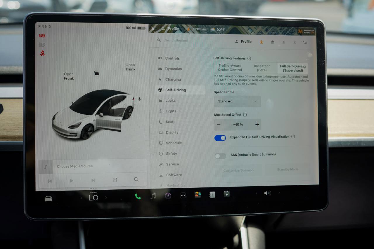 Used 2020 Tesla Model 3 Standard Range Plus RWD image 12
