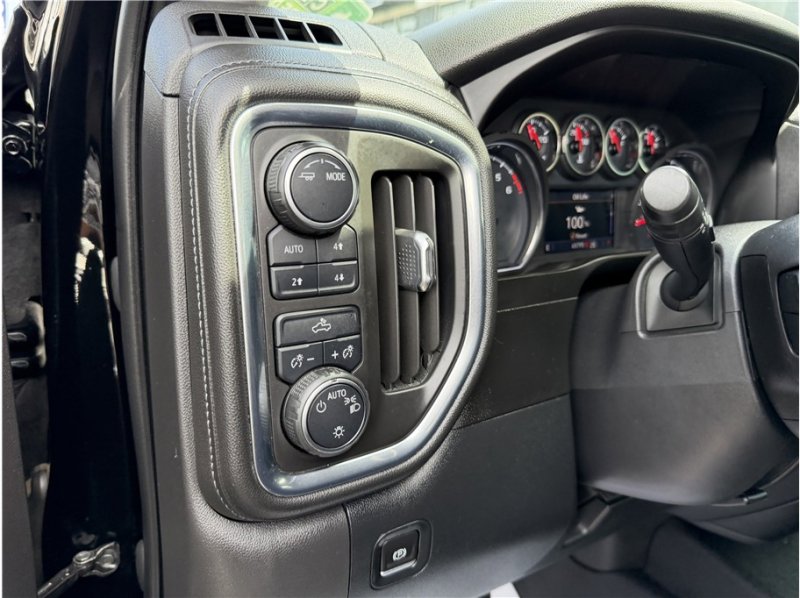 Used 2020 Chevrolet Silverado 1500 LT w/ All-Star Edition AWD/4WD image 34