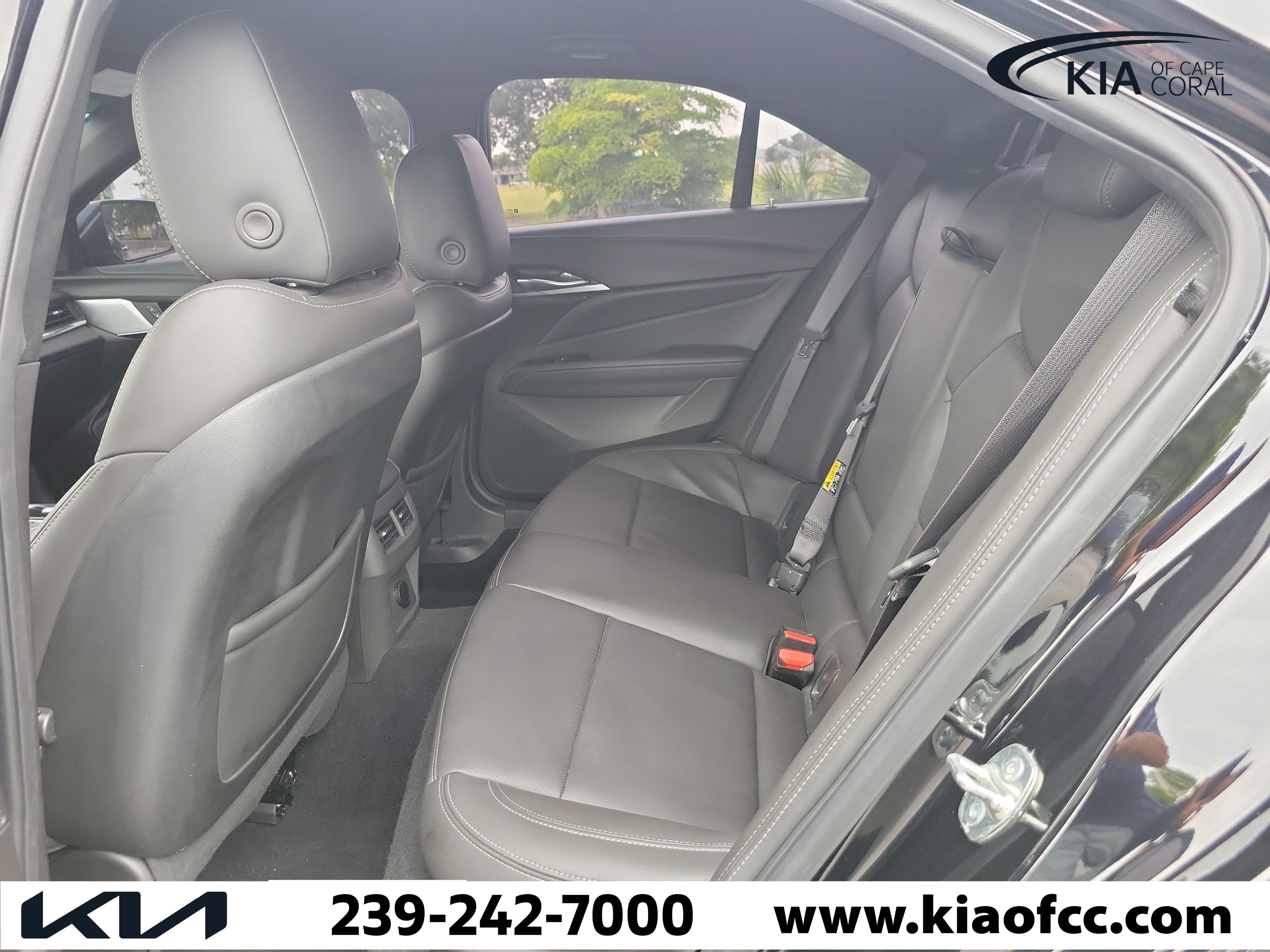 Used 2025 Cadillac CT4 Premium Luxury RWD image 12