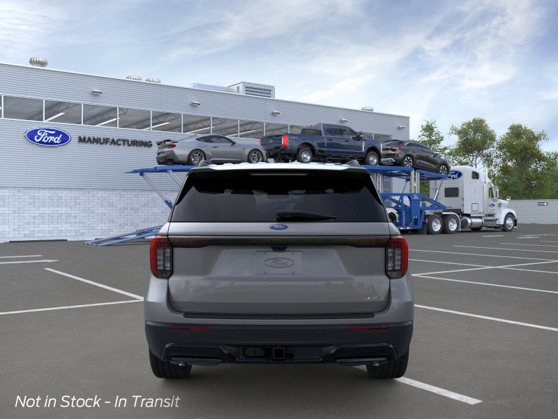 New 2026 Ford Explorer ST-Line image 5