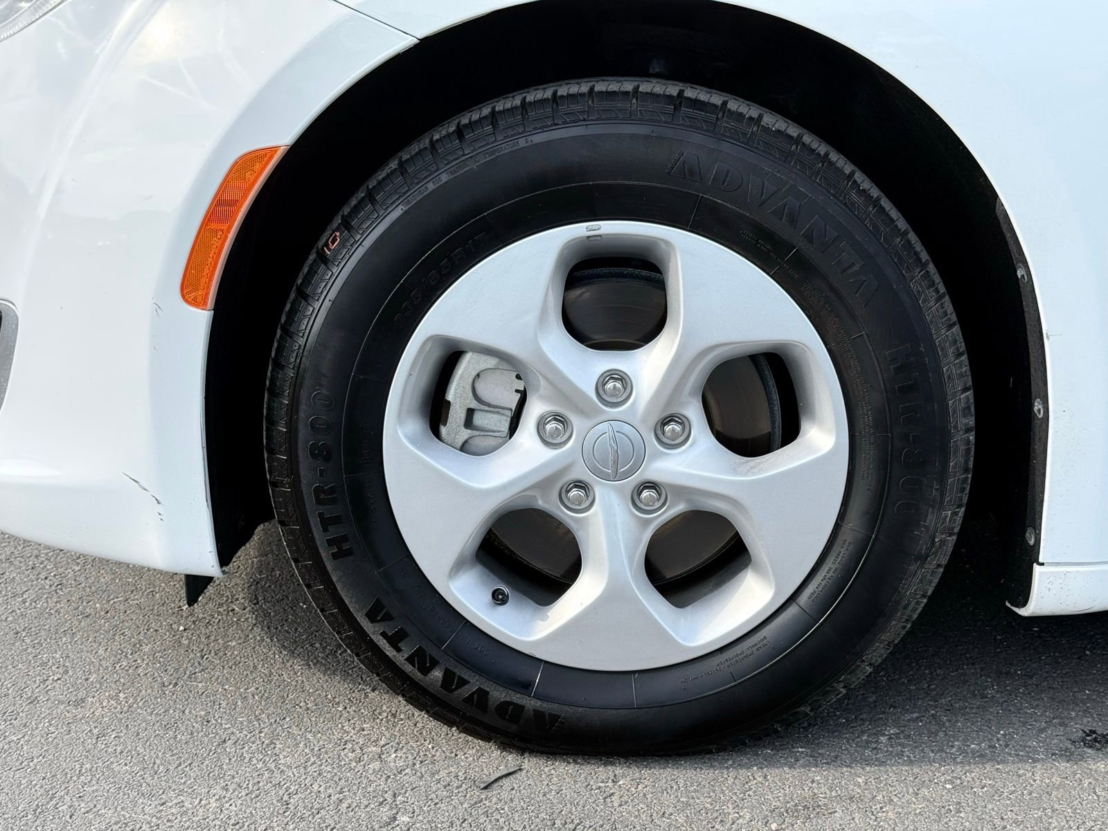 Used 2018 Chrysler Pacifica Touring Plus image 15