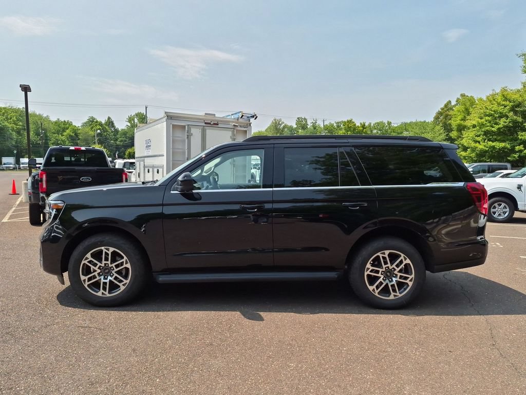 New 2026 Ford Expedition Active AWD/4WD image 8