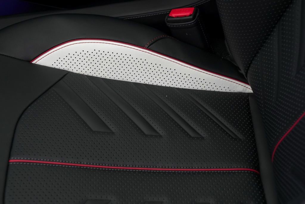 New 2026 Aston Martin DBX S image 13