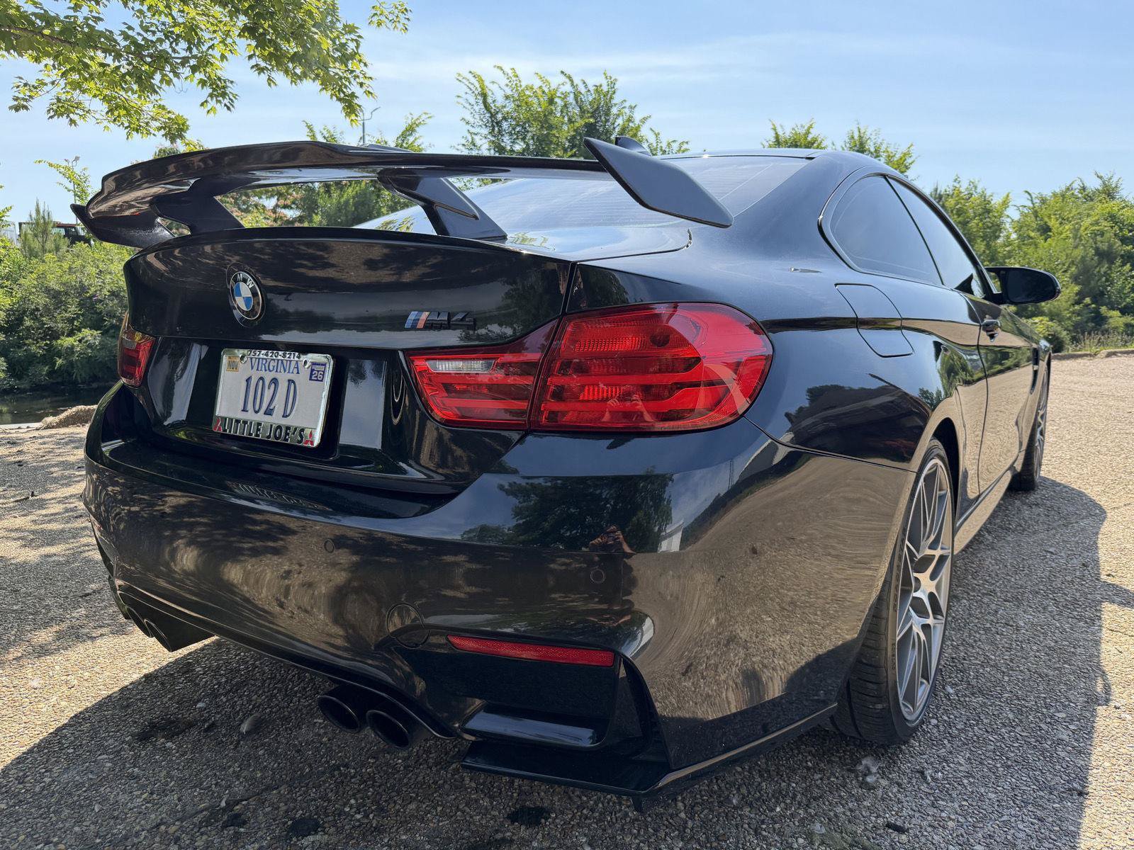 Used 2017 BMW M4 Coupe RWD image 4