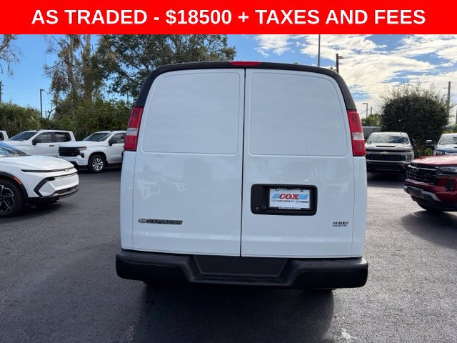 Used 2023 Chevrolet Express 2500 w/ Driver Convenience Package RWD image 5