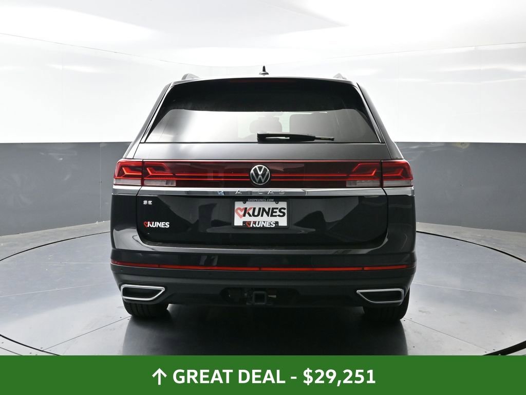 Used 2024 Volkswagen Atlas SE image 13