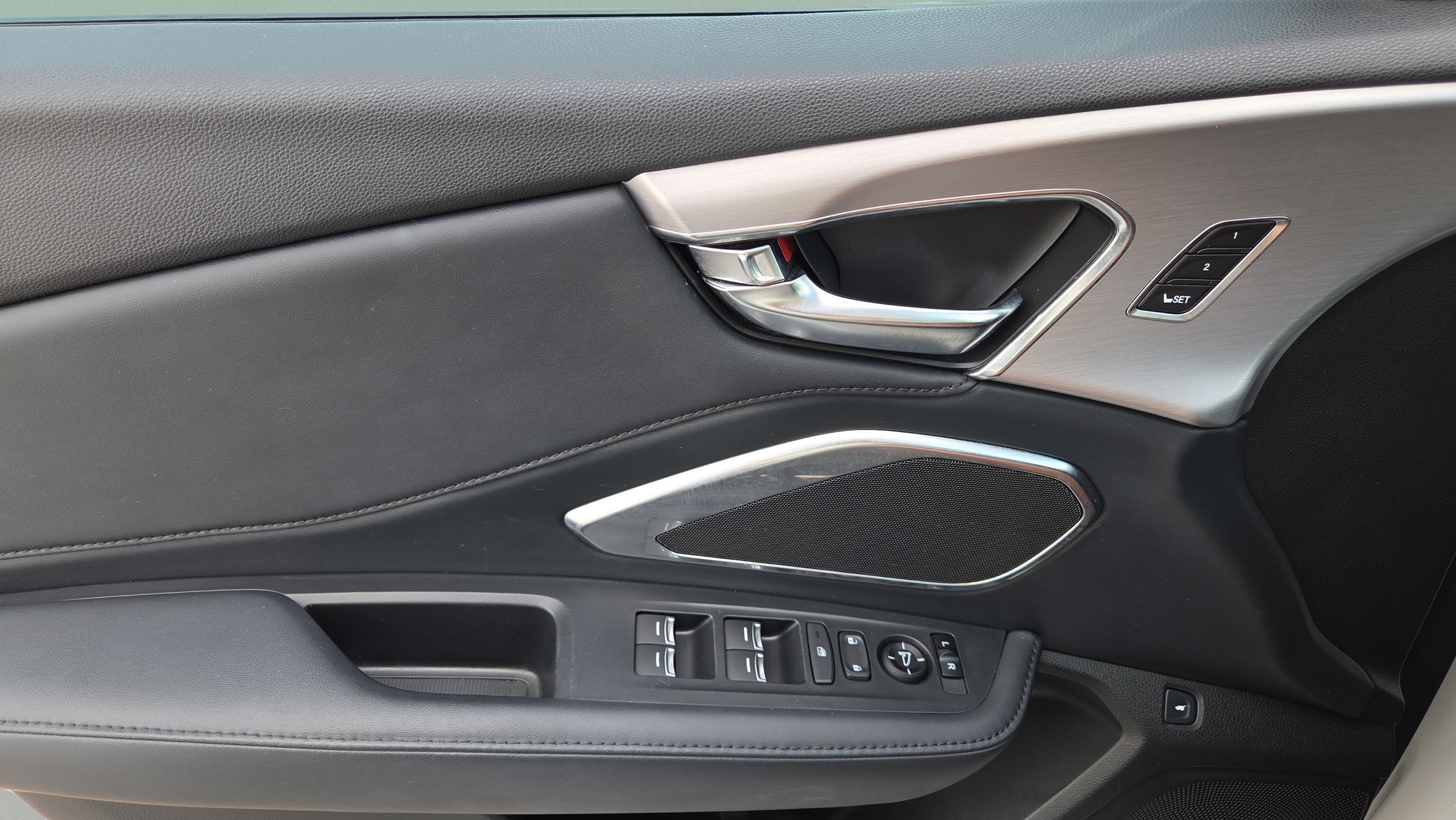 Used 2020 Acura RDX FWD image 18