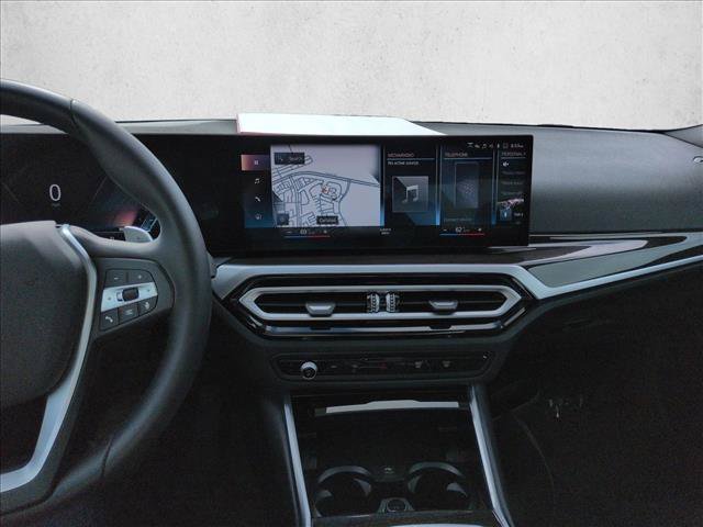 Used 2023 BMW 330i Sedan w/ Driving Assistance Package RWD image 15