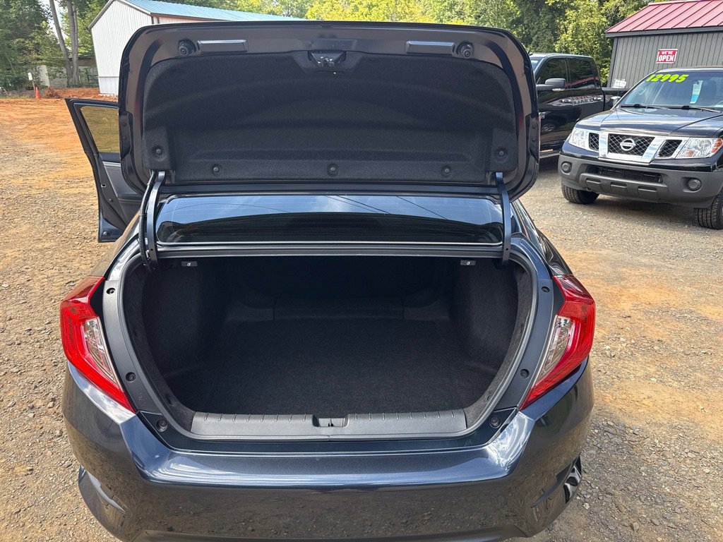 Used 2018 Honda Civic EX-T image 11