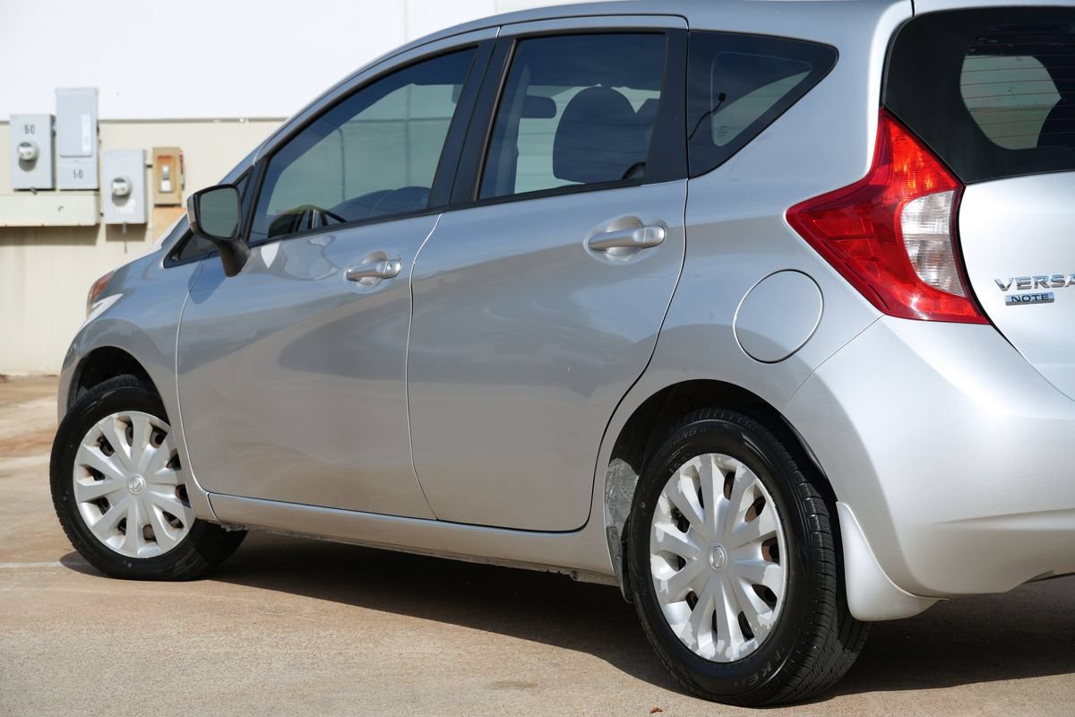 Used 2015 Nissan Versa Note SV FWD image 32