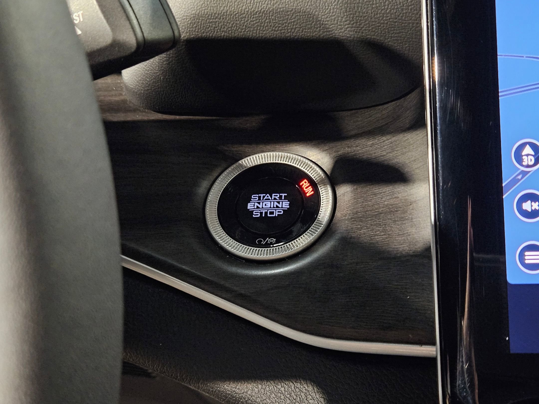 Used 2024 Jeep Grand Cherokee Limited image 34