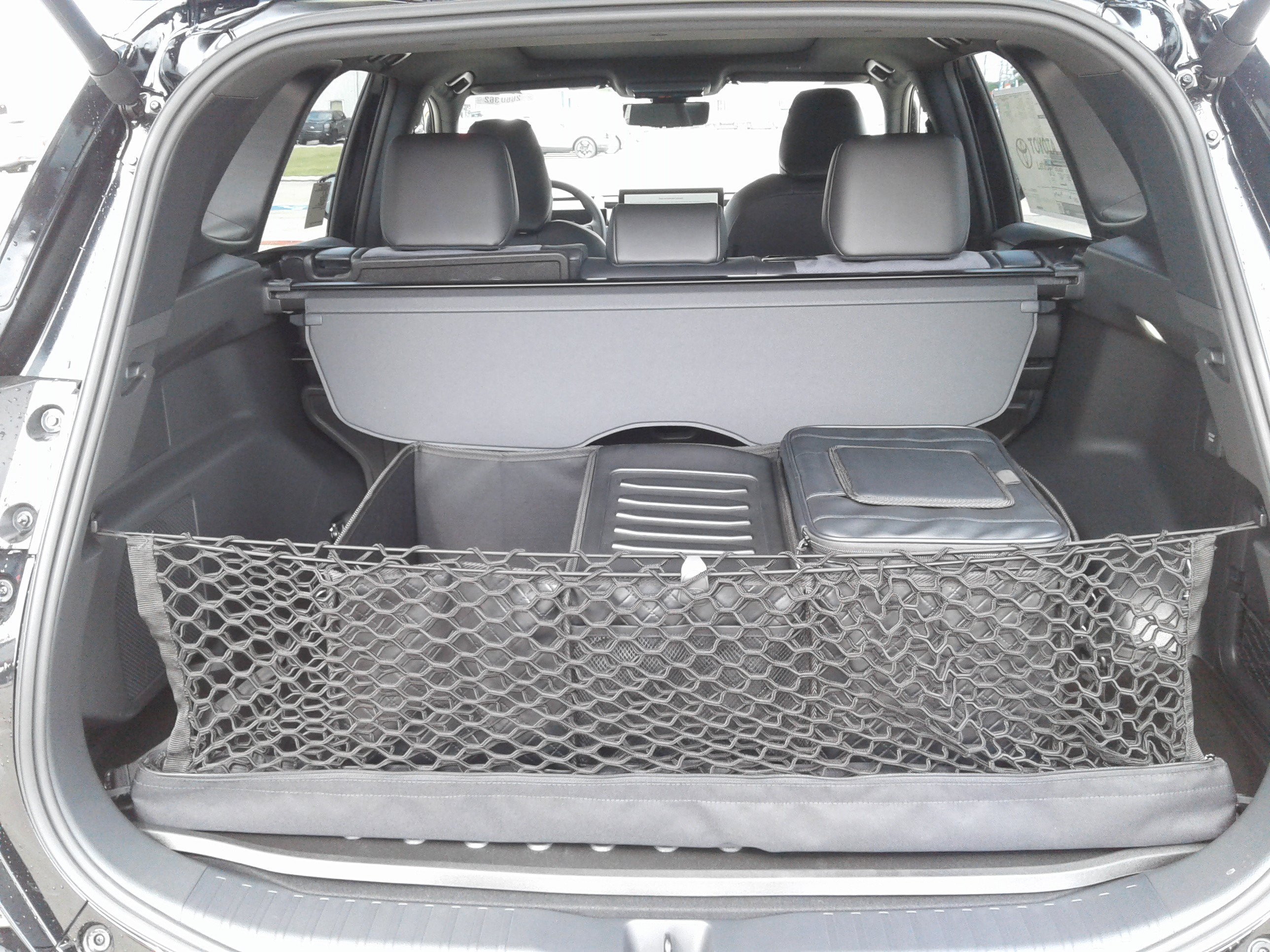 New 2026 Toyota RAV4 XSE AWD/4WD image 3