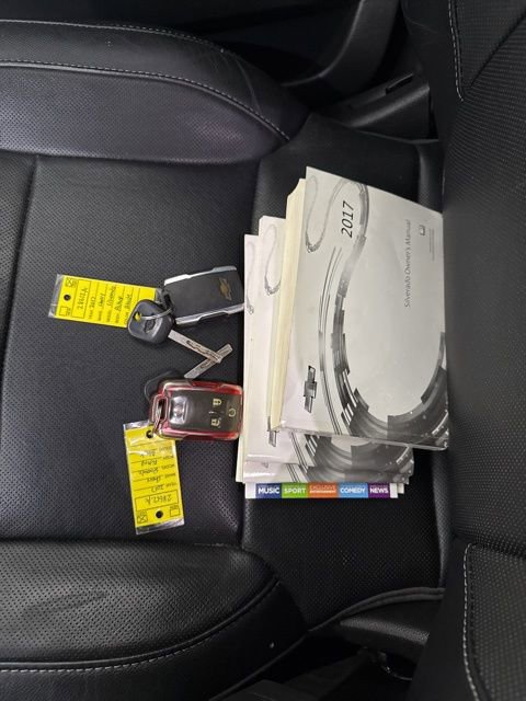 Used 2017 Chevrolet Silverado 1500 LTZ Z71 w/ Midnight Edition image 20