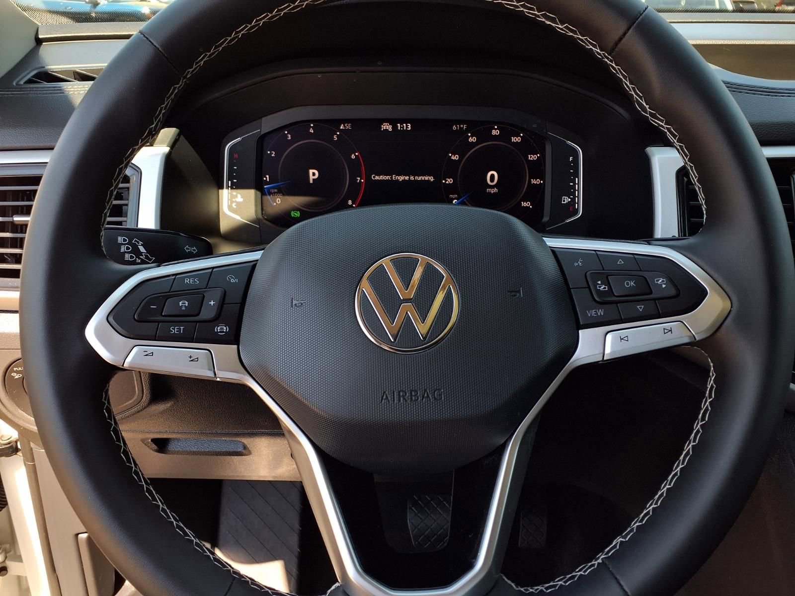 Used 2023 Volkswagen Atlas SE w/ Panoramic Sunroof Package image 12