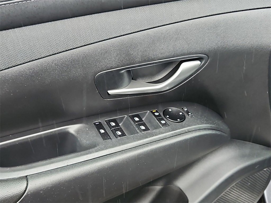 Certified 2025 Hyundai Tucson SEL image 11